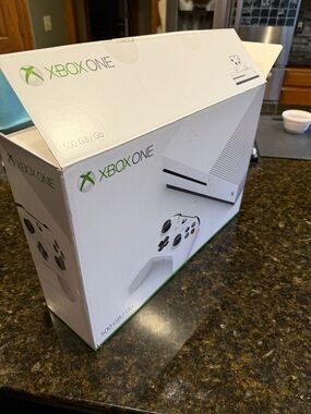XBOX One 500GB Console - White